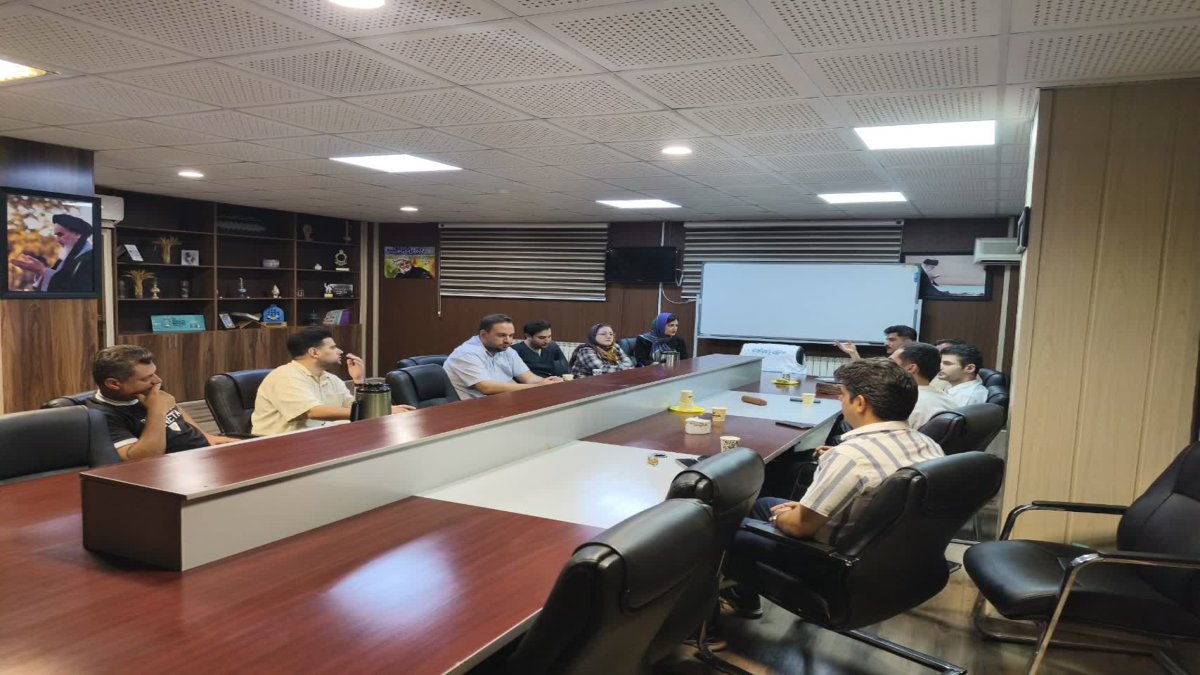 هشتمین جلسه شورای مرکزی ایران یاران جوان فارس برگزار شد