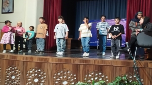 نمایش « آوای باران » همزمان با برگزاری اولین رویداد ملی معلولین کم شنوا و ناشنوا در استان اصفهان  به روی صحنه میرود