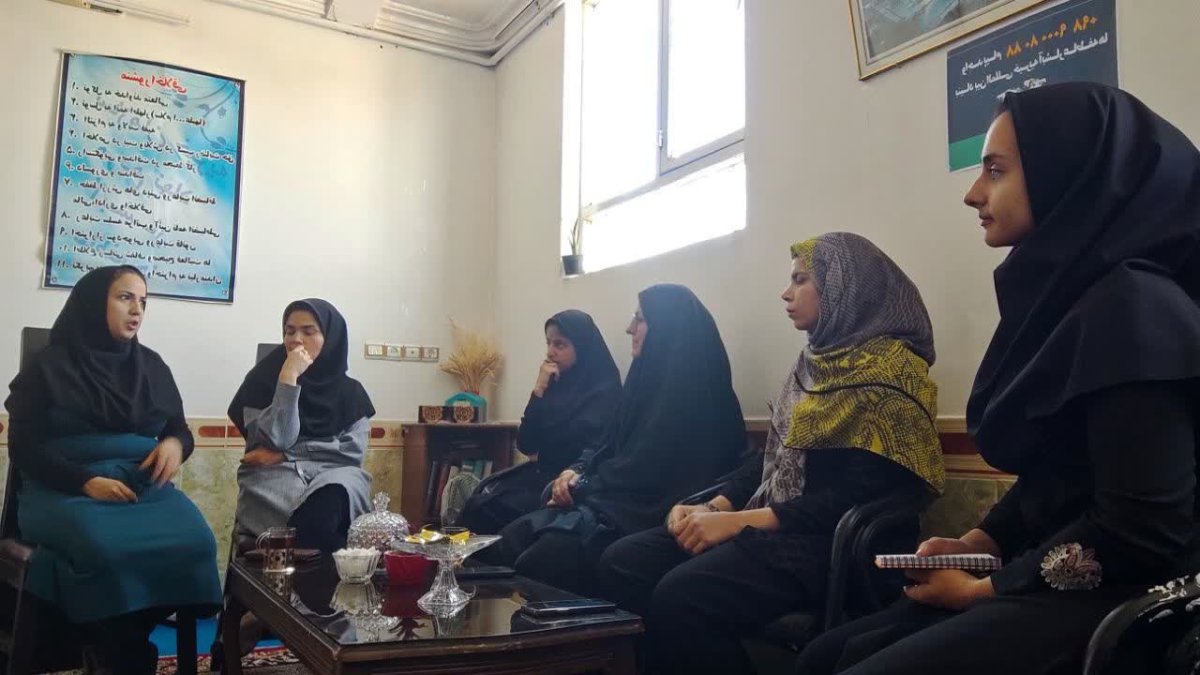 دبیران کمیته‌های گروه جهادی ایران یاران جوان در نهبندان انتخاب شدند