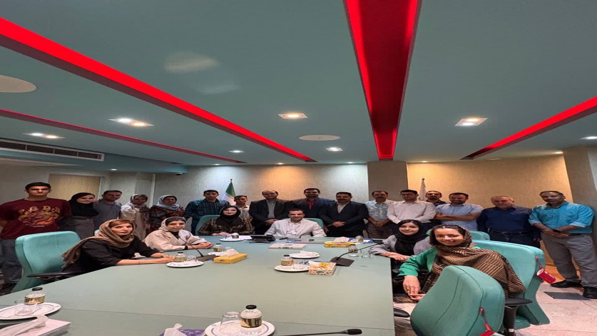 رویداد «عصرانه جوانی» در اصفهان برگزار شد