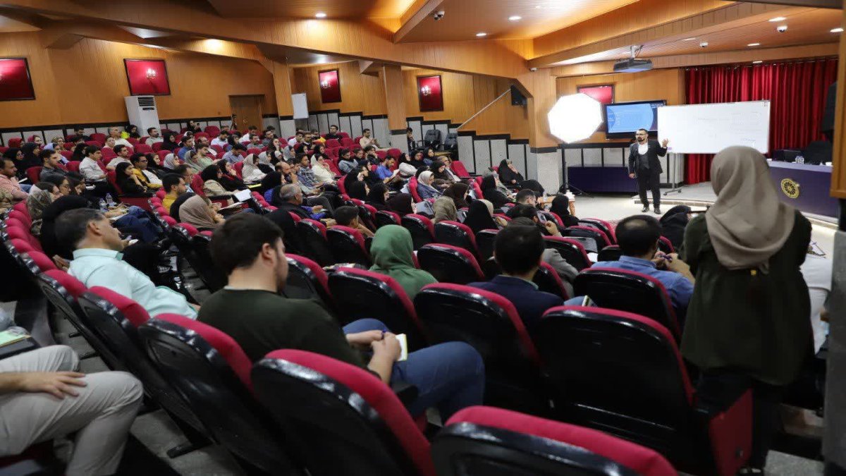 نخستین کارگاه آموزشی رویداد نوآوری اجتماعی «روناک» در زنجان برگزار شد