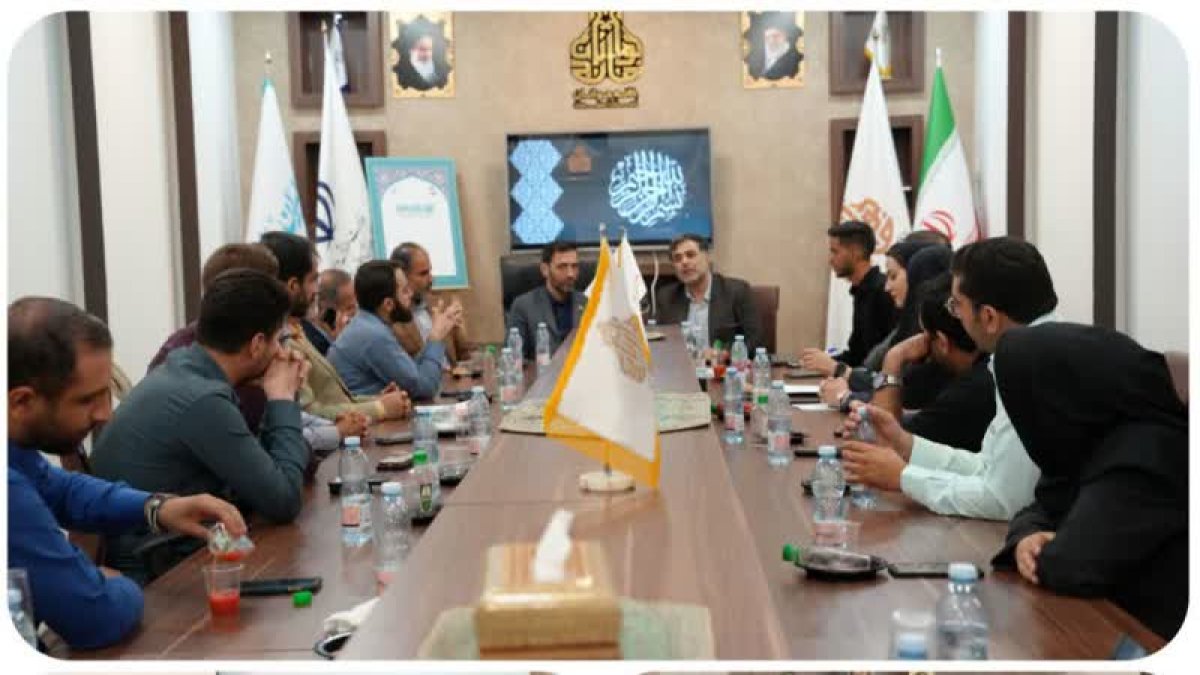 نشست تخصصی شبکه ایران یاران جوان اصفهان با مدیران خبرگزاری برنا و استانداری اصفهان برگزار شد